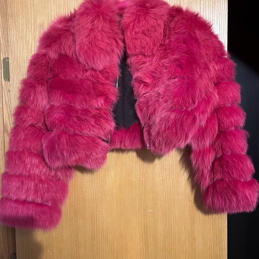 Hot pink Real fox fur crop jacket Xs-s m-US( label XL) preowened